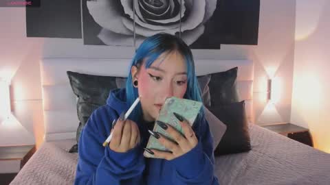 sofi_sp online show from December 17, 11:47 am