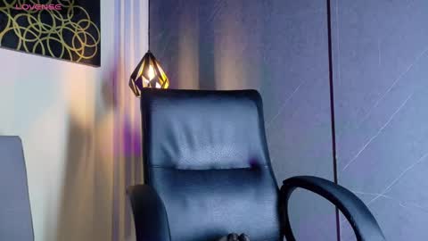 sofi_williams2 online show from May 16, 6:40 pm