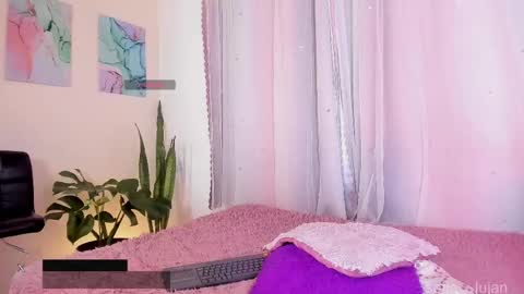 Snapshot of sofia__lujan chatting on February 20, 11:31 am call me L U online show from February 20, 11:31 am
