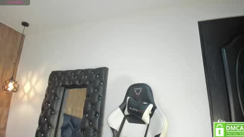 Snapshot of sofia__watson chatting on October 21, 7:29 pm Sofia online show from October 21, 7:29 pm