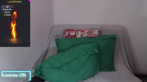 Snapshot of sofia__whitee chatting on September 23, 7:06 am sofia whitee online show from September 23, 7:06 am