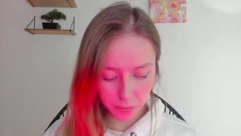 Snapshot of sofia_palacios_ chatting on December 22, 4:17 am online show from December 22, 4:17 am