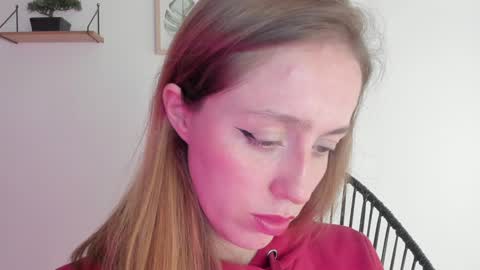 Snapshot of sofia_palacios_ chatting on January 21, 4:21 am online show from January 21, 4:21 am