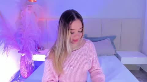 Snapshot of sofia_pamela chatting on March 7, 7:16 pm SOFIA PAMELA online show from March 7, 7:16 pm
