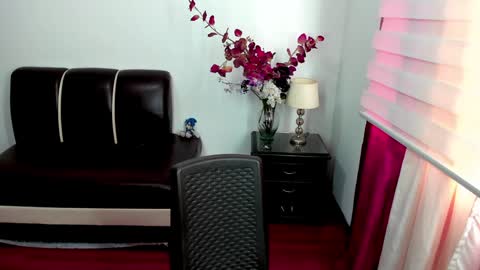 sofia_sorceress online show from February 8, 1:44 pm