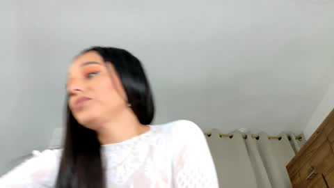 laura online show from July 12, 4:24 am