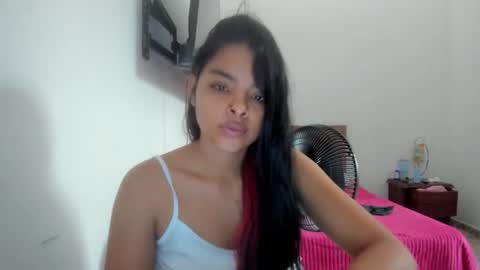 Danna Sofia online show from December 1, 2:09 pm