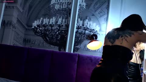 Sofia online show from February 21, 2:27 pm