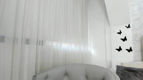 Snapshot of sofiarios04 chatting on December 26, 12:05 pm Sofia online show from December 26, 12:05 pm