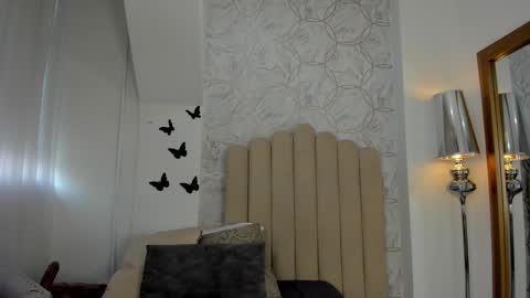 Snapshot of sofiarios04 chatting on February 26, 12:49 pm Sofia online show from February 26, 12:49 pm