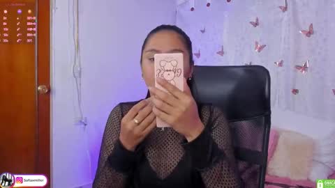 Snapshot of sofiaxmiller chatting on October 13, 11:40 pm Danna Sofia online show from October 13, 11:40 pm