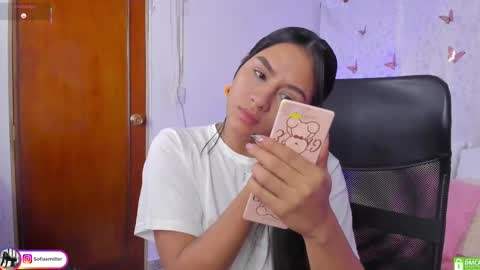 Snapshot of sofiaxmiller chatting on September 27, 12:07 am Danna Sofia online show from September 27, 12:07 am