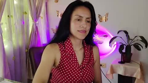 Sofi Bella online show from November 21, 9:06 pm