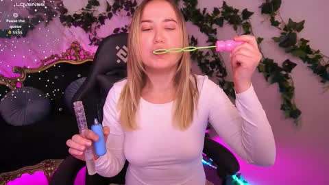 Sofie online show from October 16, 6:54 pm