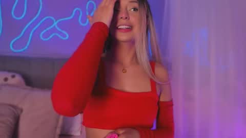 Sofi online show from December 3, 12:18 pm