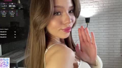 soft_caprice online show from May 25, 3:22 pm