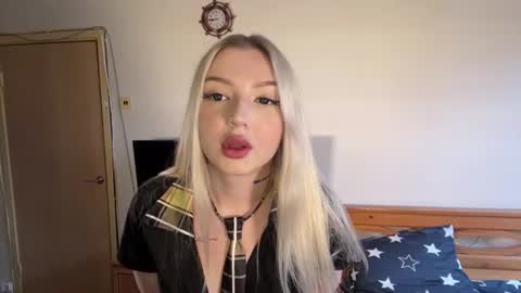 SOFT MEOW online show from July 29, 10:37 am