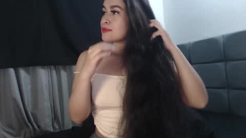 Snapshot of softhairobsession chatting on October 21, 10:58 pm Seyra-abby online show from October 21, 10:58 pm