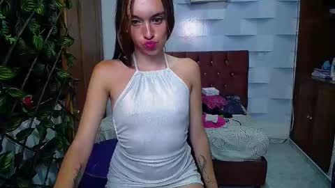 Snapshot of sofyswee chatting on September 18, 8:18 pm sofyswee online show from September 18, 8:18 pm