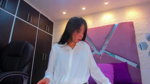 SOL  ANGEL online show from May 19, 4:14 pm