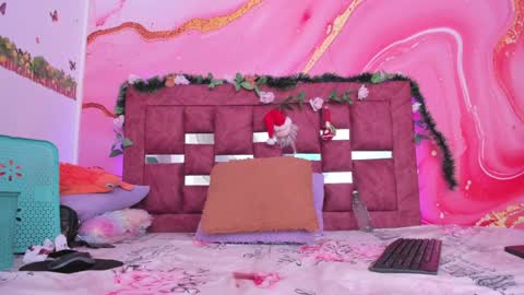 Snapshot of sol_stephanny chatting on December 27, 6:42 pm Sol online show from December 27, 6:42 pm