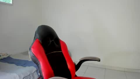 Snapshot of solar_moonie chatting on September 18, 10:08 pm Moonie online show from September 18, 10:08 pm