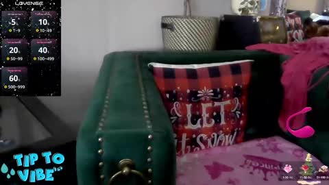 Snapshot of solesticia chatting on December 7, 6:48 pm solesticia online show from December 7, 6:48 pm