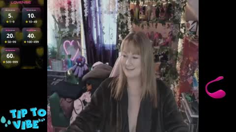 Snapshot of solesticia chatting on February 25, 7:06 pm solesticia online show from February 25, 7:06 pm