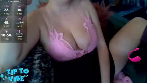 Snapshot of solesticia chatting on January 7, 8:21 pm solesticia online show from January 7, 8:21 pm