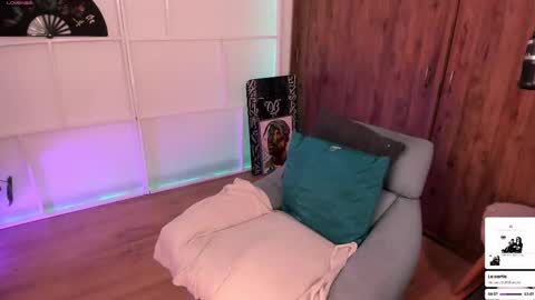 saraIG Solosara8 online show from March 8, 5:03 am