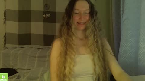 Mary online show from December 6, 10:49 am