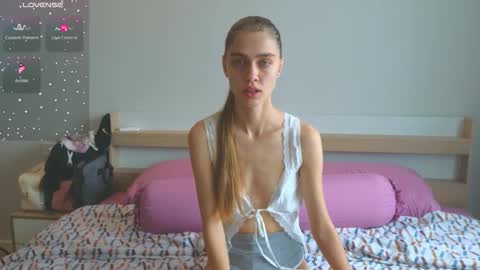 sonyabirch online show from September 14, 2:31 am