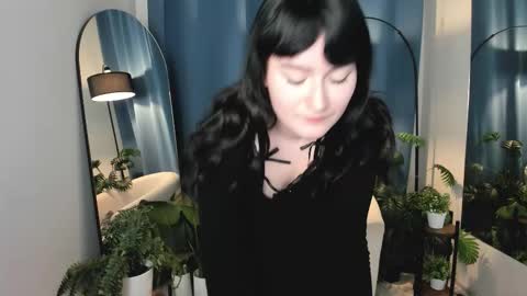 Sophi online show from December 2, 7:32 am