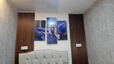 Sophi Thaylorr online show from October 8, 1:26 pm