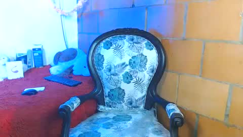 sophia online show from September 9, 1:05 am