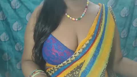 Snapshot of sophia_indian chatting on February 25, 4:35 am Sophia Tamil online show from February 25, 4:35 am