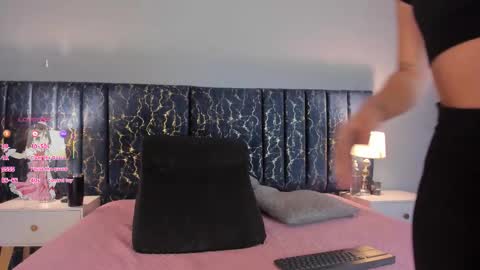 Snapshot of sophia_lemos chatting on October 14, 2:19 pm Sofia online show from October 14, 2:19 pm