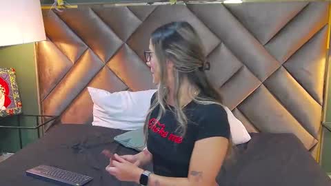 Sofia online show from December 1, 3:26 pm