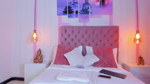 Snapshot of sophia_turneer chatting on February 1, 5:07 am sophia_turneer online show from February 1, 5:07 am