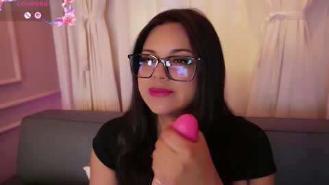Snapshot of sophia_wilsonn_ chatting on September 24, 12:04 pm Sofi online show from September 24, 12:04 pm