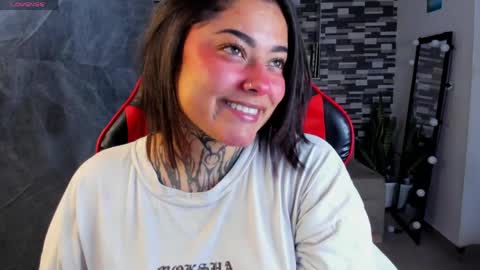 Sophia online show from April 12, 7:05 pm