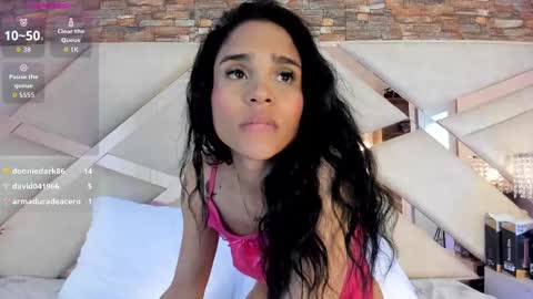 Snapshot of sophiaa_paris chatting on October 1, 5:45 am Sophia Paris online show from October 1, 5:45 am