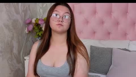 SophiaBelle online show from July 29, 6:13 am