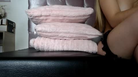 SophiaLee online show from March 13, 11:39 pm