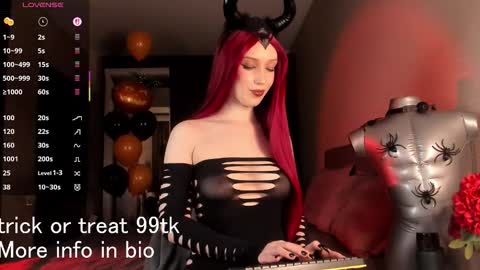 Im Sophia. Give me thumb up it helps to make my stream better ONLINE GTM3 5PM-11PM online show from October 28, 2:01 pm