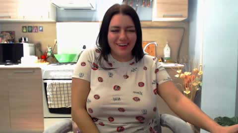 Snapshot of sophiasoft chatting on January 27, 9:22 pm Sophia online show from January 27, 9:22 pm