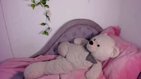 Clara sophia online show from February 14, 8:27 am