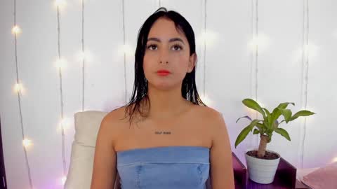  Sophie  online show from January 7, 7:06 pm