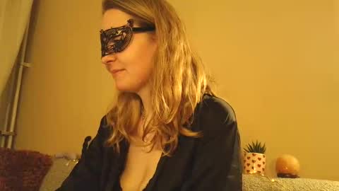 Sophie And Joost Luckydips Cam online show from March 5, 6:48 pm