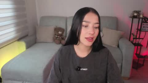 Sophie  online show from April 2, 2:58 pm